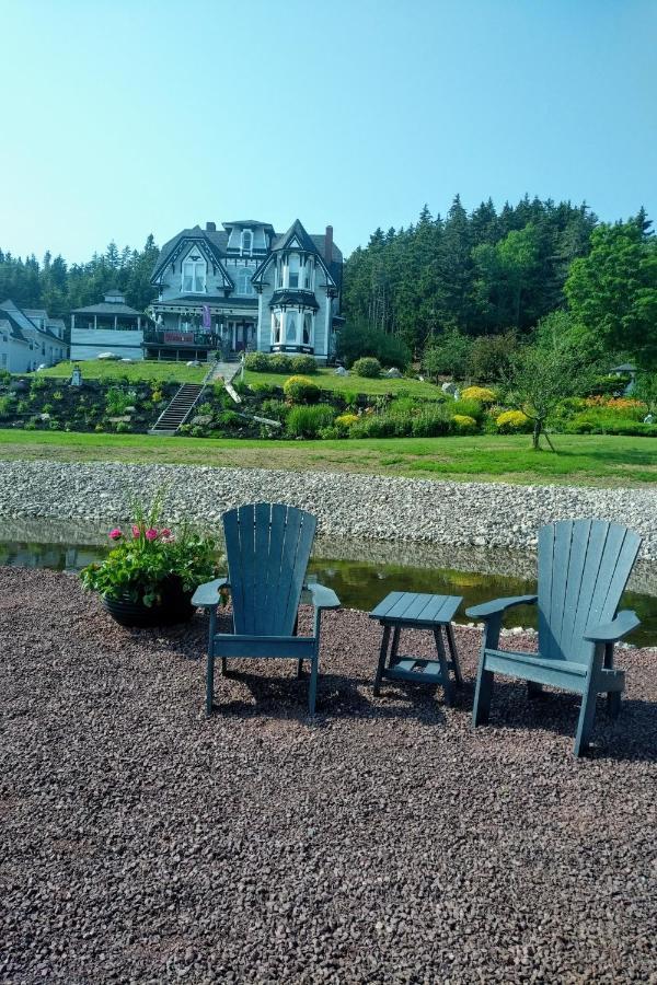 St. Martins Country Inn & Vaughan'S Restaurant Eksteriør billede